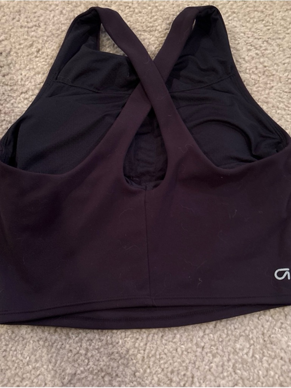 GAP Black Crossback Sports Bra